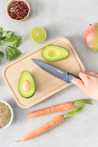 Tefal Fresh Kitchen Santoku Knife With Cover 12Cm Titanium Non Stick Coating Ideal For Slicing &Amp; Chopping All Types Of Food High Performance Stainless Steel K1220104 9 Tefal Fresh Kitchen Santoku Knife With Cover 12Cm Titanium Non Stick Coating Ideal For Slicing &Amp; Chopping All Types Of Food High Performance Stainless Steel K1220104