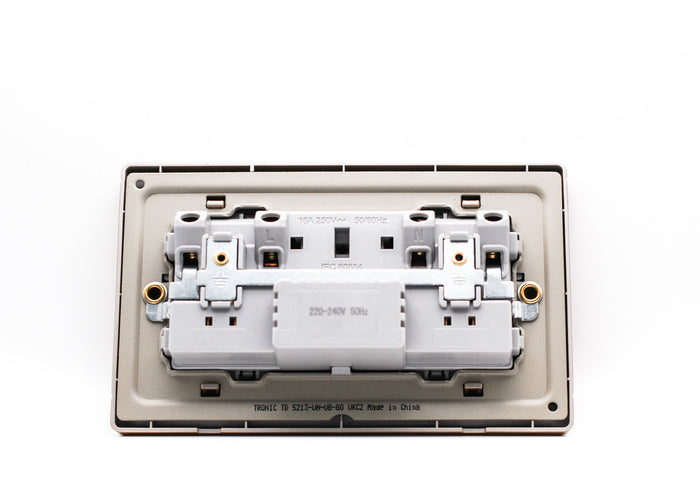 Tronic Universal Twin Socket With Usb 4 Tronic Universal Twin Socket With Usb