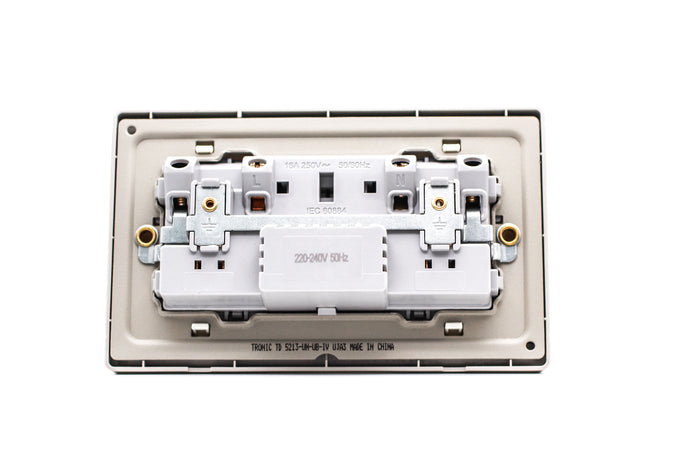 Tronic Universal Twin Socket With Usb 5 Tronic Universal Twin Socket With Usb