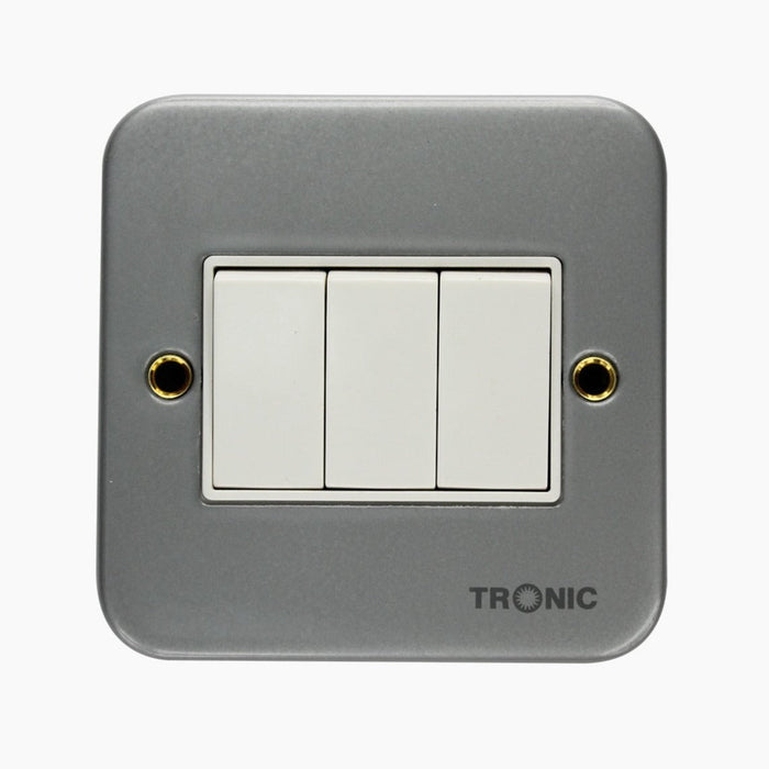 Tronic Metal Clad 3 Gang 2 Way Switch 1 Tronic Metal Clad 3 Gang 2 Way Switch