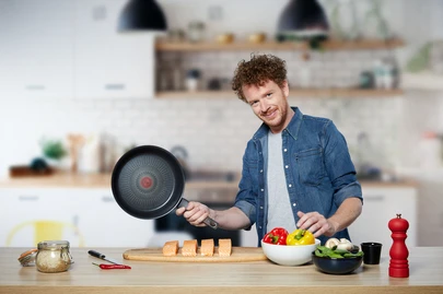 Tefal Unlimited Frypan 20Cm Nonstick Induction G2550243 Aluminium Material With Heat Indicator Dishwasher Safe And Pfoa Safe 4 Tefal Unlimited Frypan 20Cm Nonstick Induction G2550243 Aluminium Material With Heat Indicator Dishwasher Safe And Pfoa Safe