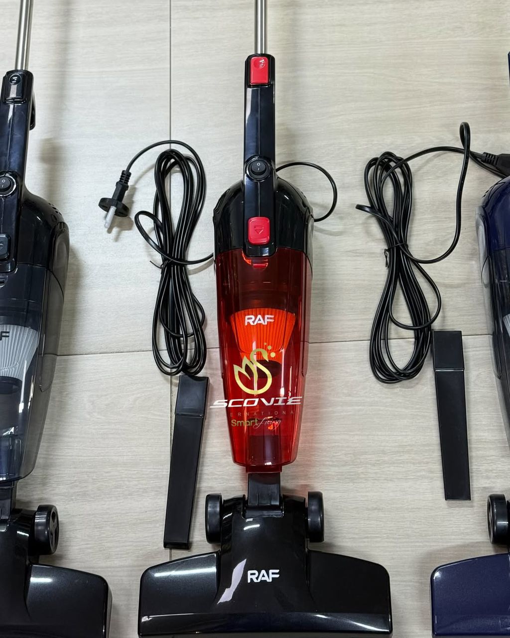 Raf 2-In-1 Vacuum Cleaner 600W 0.5L Capacity 4-Meter Power Cable R.8673B Ws670K 4 Raf 2-In-1 Vacuum Cleaner 600W 0.5L Capacity 4-Meter Power Cable R.8673B Ws670K